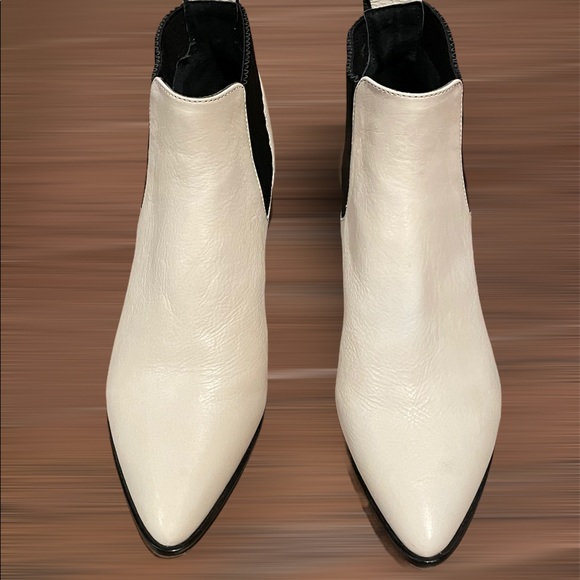 Dolce Vita Shoes - White & Black Leather Chelsea Boots